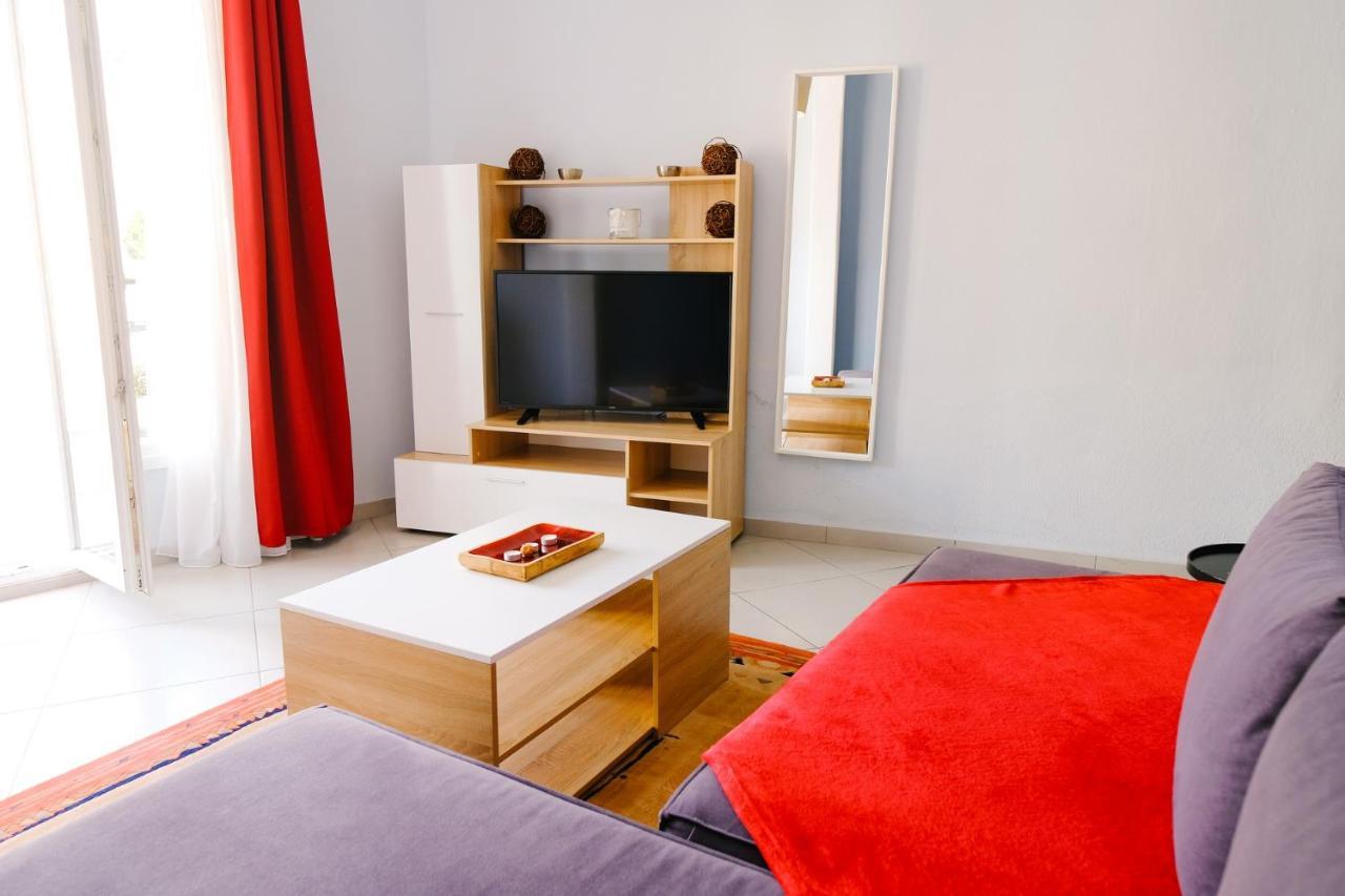 Violet Center * Kavala